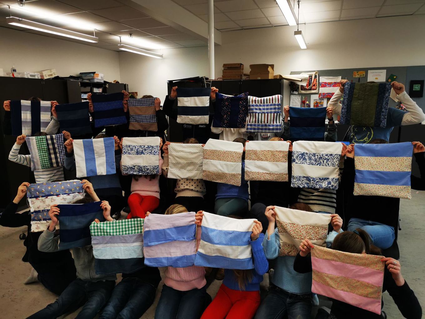 Et rom fullt av mennesker