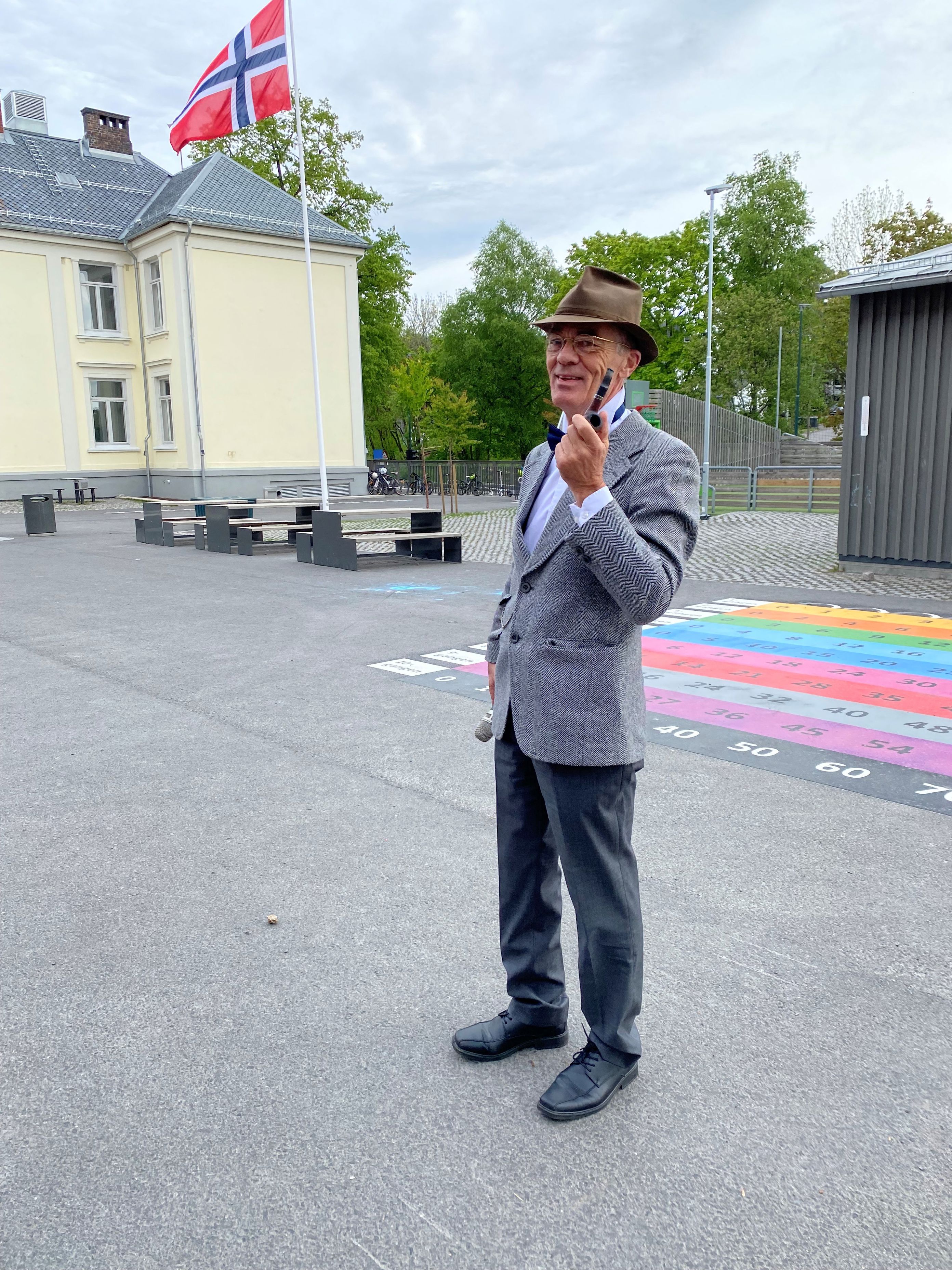 Foto: Overlærer Busch Overlærer Busch