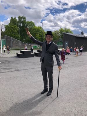 Rektor ringer inn